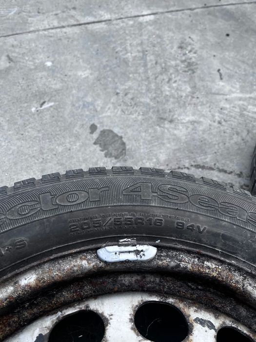 Продавам гуми с джанти за vw