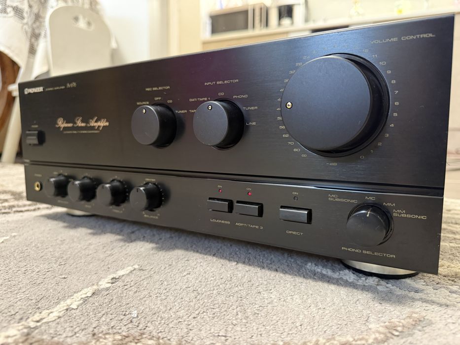 Pioneer A-676 Стерео усилвател