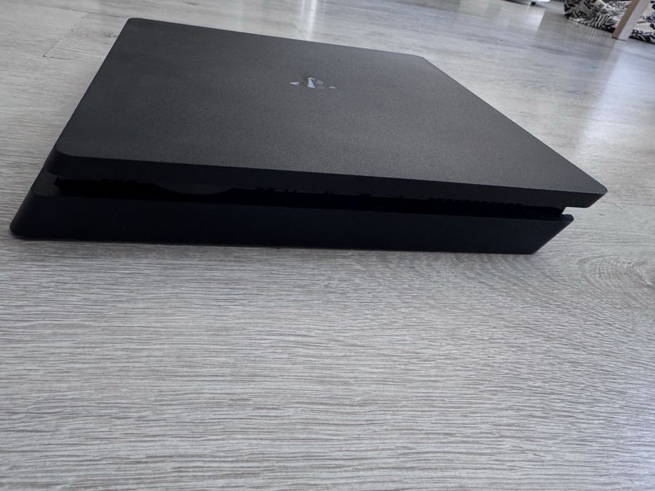 Sony Playstation 4 slim 500 GB