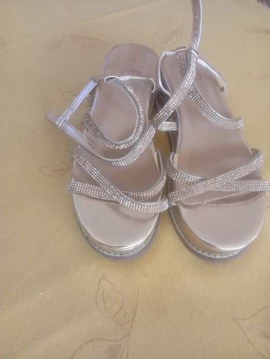 Високи обувки на платформа