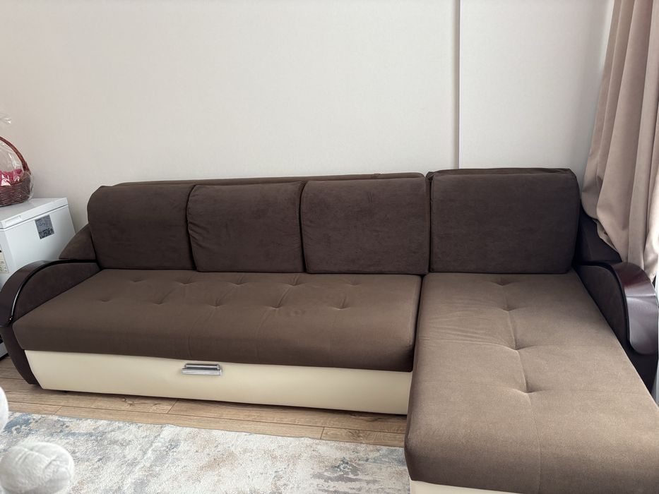 Диван в хорошем состоянии