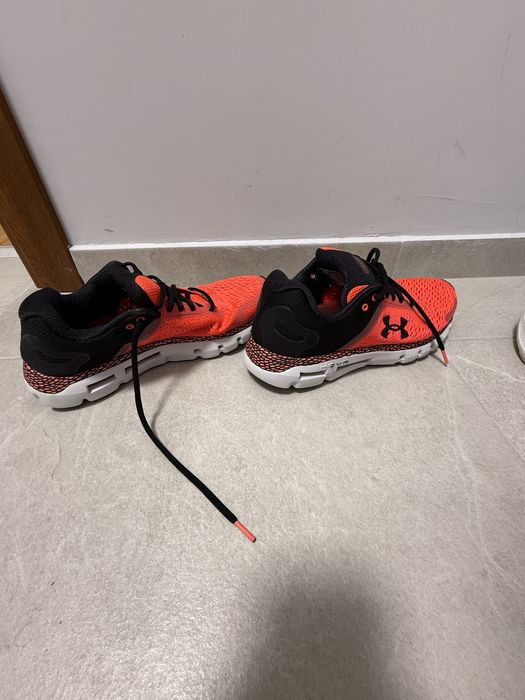 Маратонки Under Armour - HOVR INFINITE