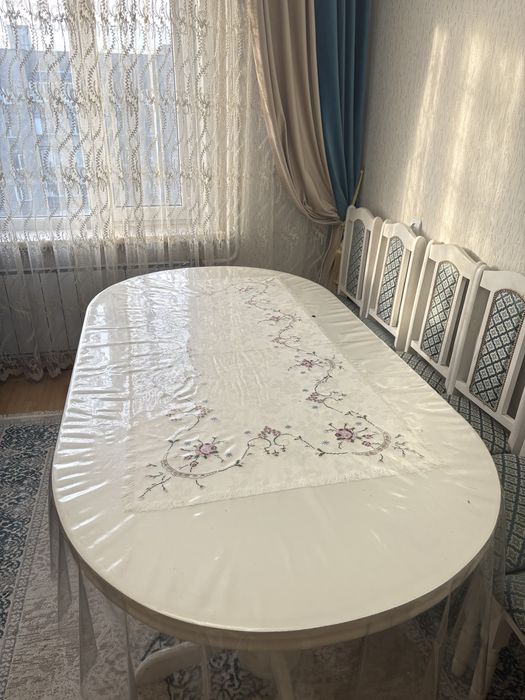 Продам стол и стулья !