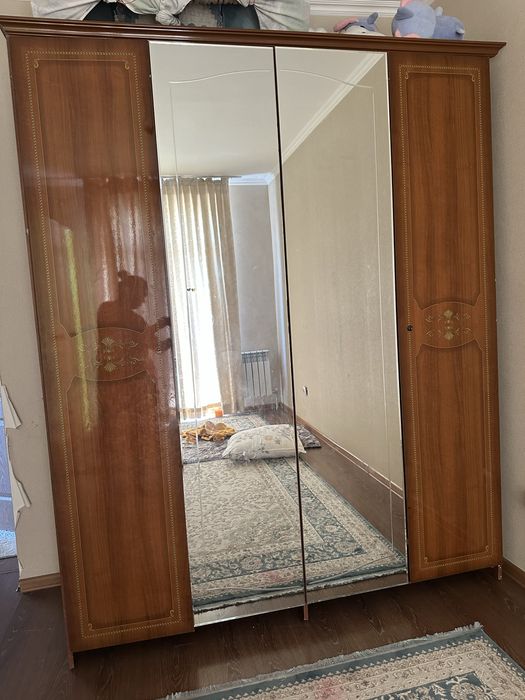 Спальный гарнитур