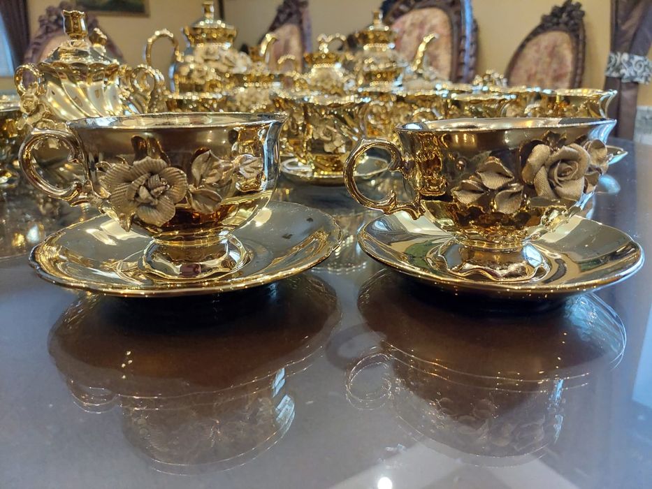 Сервис на 11 персон