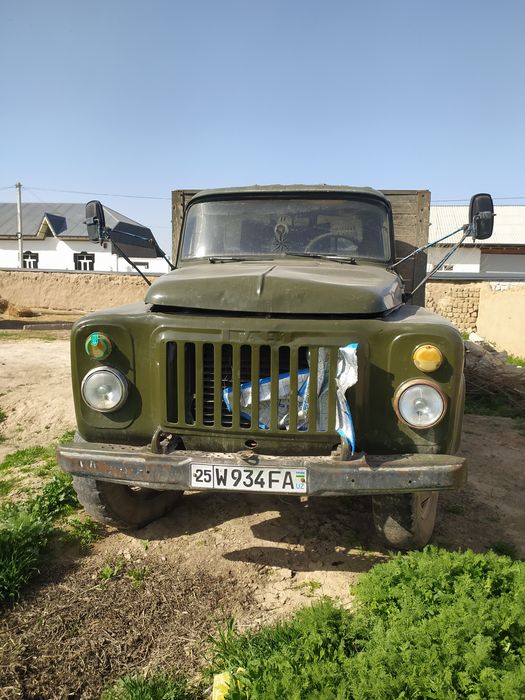 Gaz 52 soz holatda orqa yakka balonda  6ta gaz baloni bor