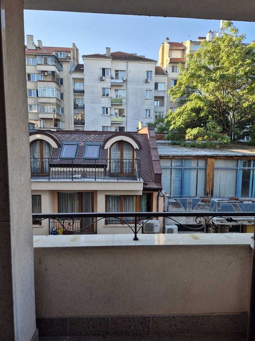 Дава се под наем Тристаен апартамент в София, Център - 65 кв.м за 650 € - Снимка #5