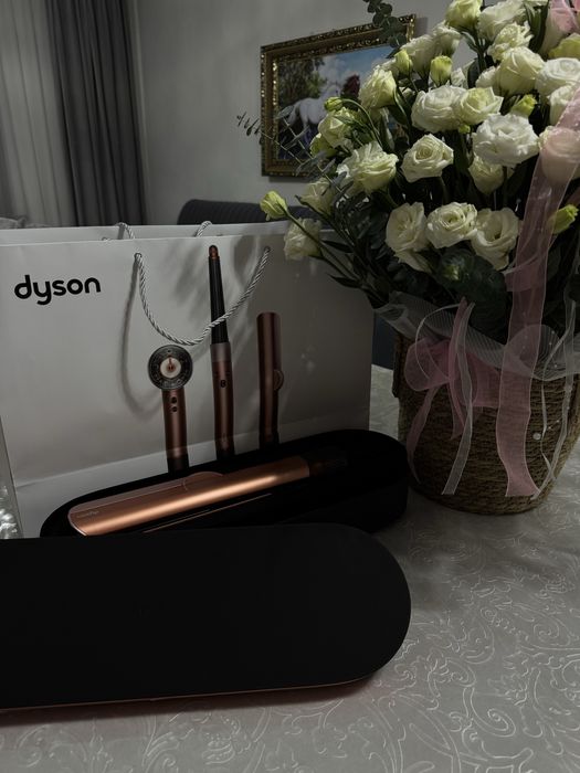 Dyson Airstrait™️, новый