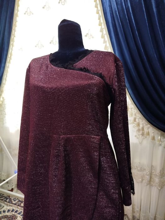 Kastyum yubka 3 ta kiyim  250 ming