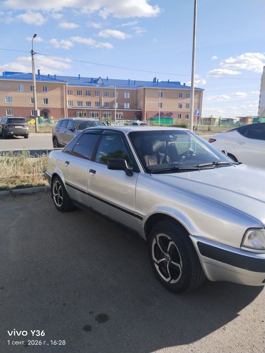 Продам машину Ауди 80