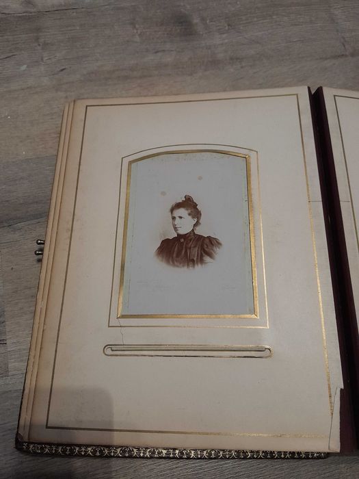 Album foto vechi poze cabinet studio Art Nouveau Jugendstil 1900