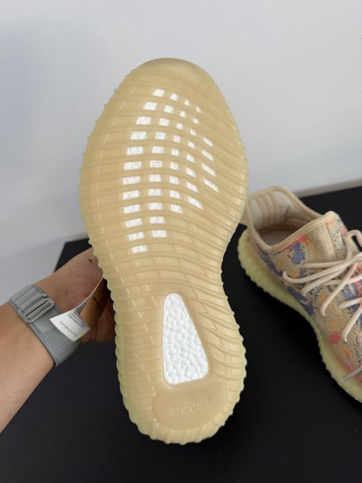 Adidasi yeezy boost 350