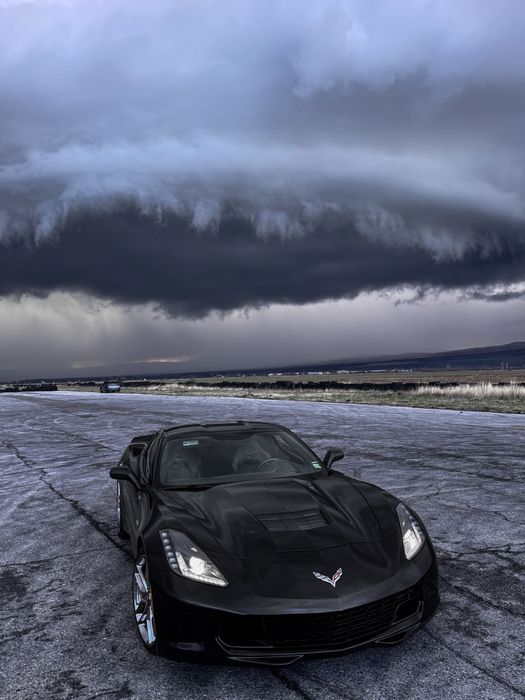 Кола под наем за бал -Chevrolet  Corvette