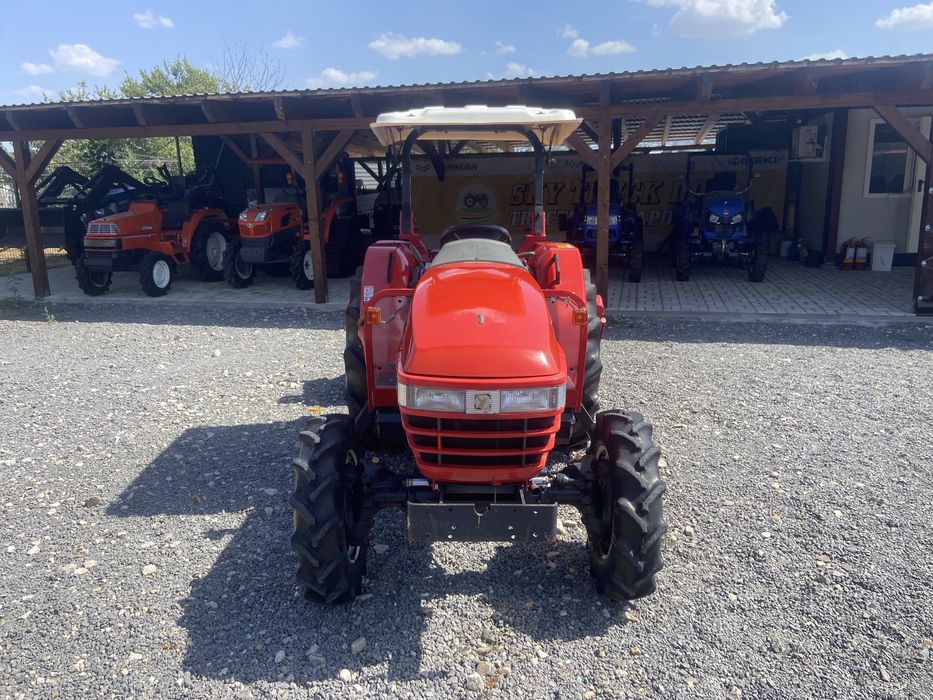 Tractor japonez Yanmar AF330, 4x4, 30cp + freza