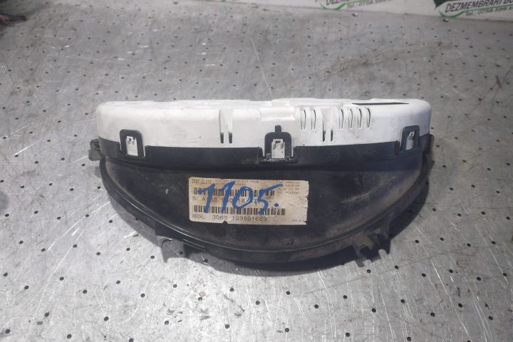 Ceasuri bord A 163 540 18 47 Mercedes-Benz ML W163