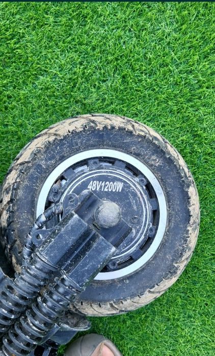 Электрический самокат продаю