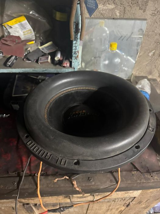 Продам сабвуфер