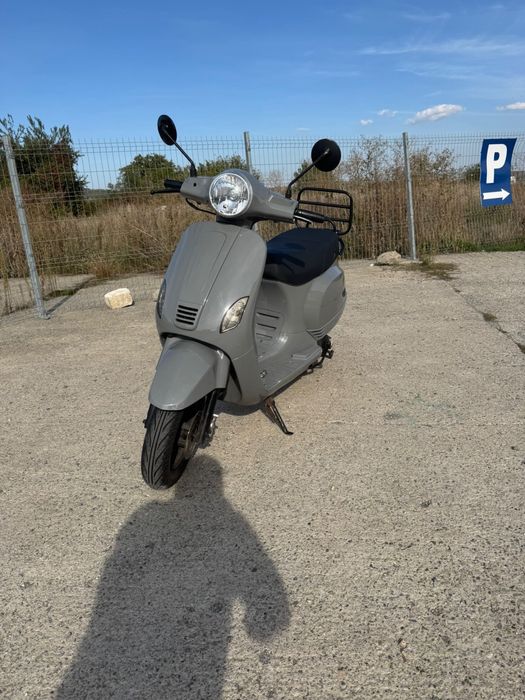 Inchiriez scutere 24/24h