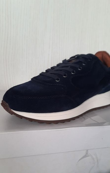 Кроссовки мужские.