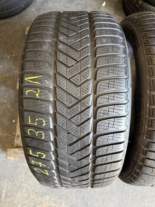 2 anvelope iarna 275/35/21 , Pirelli , DOT 2022 !
