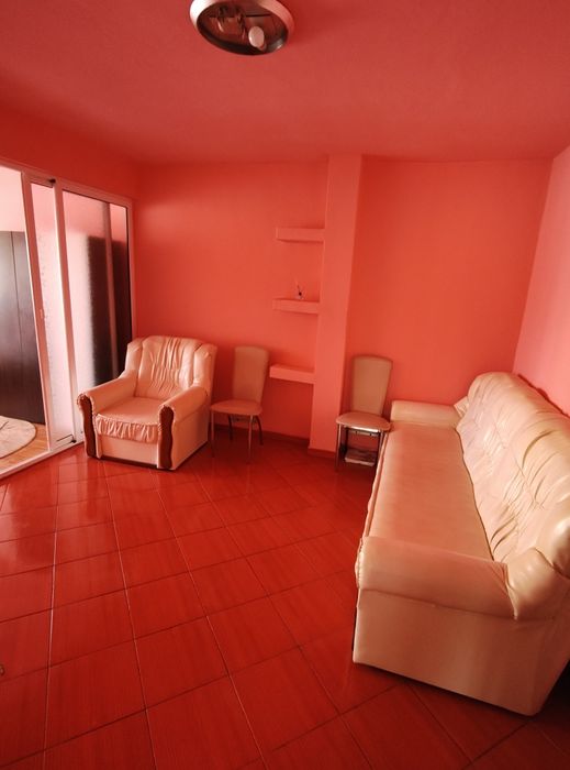 Închiriez apartament pe Bld.Transilvaniei