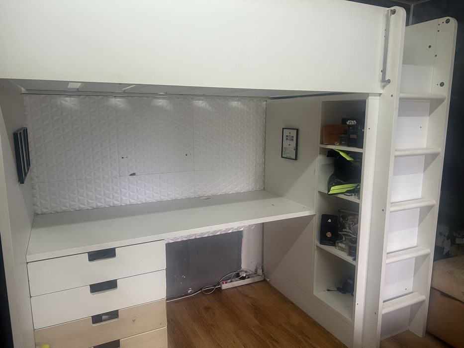 Pat supraetajat ikea