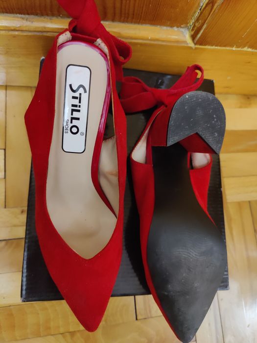 Празнични червени обувки, 36