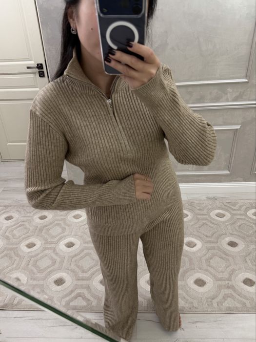 Продам трикотажную двойку