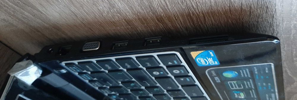 Нетбук Asus UL20