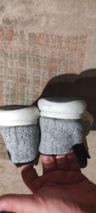 маратонки Champion оригинални  45.5номер