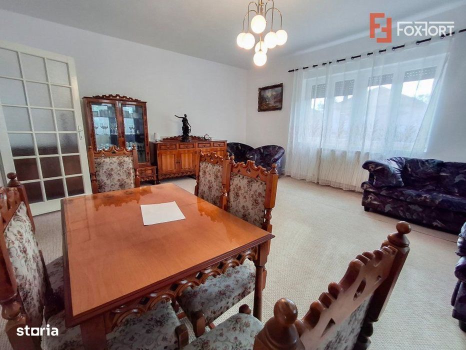 Apartament 3 camere decomandat de inchiriat la casa, zona Crisan