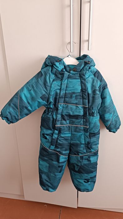 Зимние комбинезоны