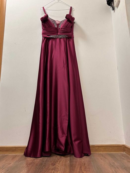 Rochie de seara bordeaux