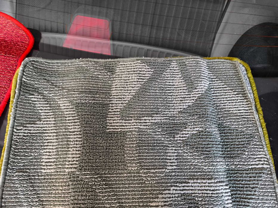 Килимчета,нови,малки от мокет