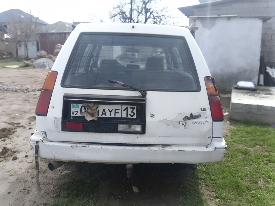 Тойота 1.5 сатылады