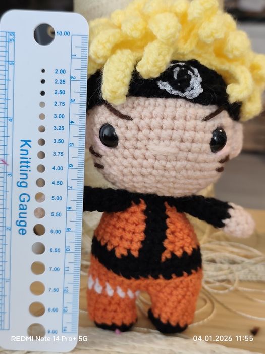 Păpușa croșetată Naruto