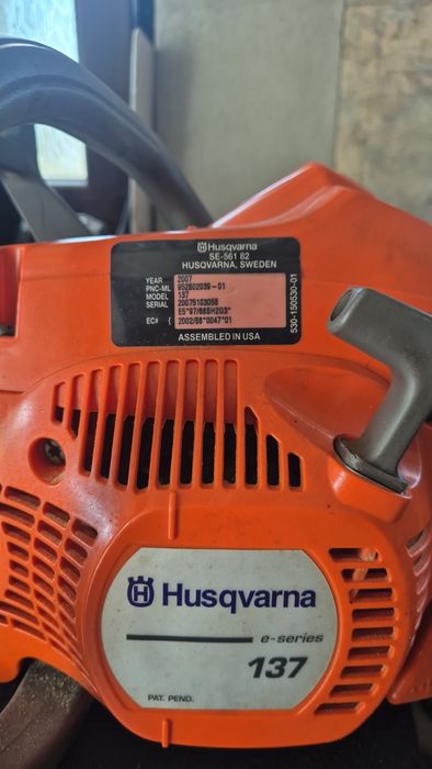 Моторна Резачка Husgvarna 137 внос от Германия в много добро състояние работи перфектно