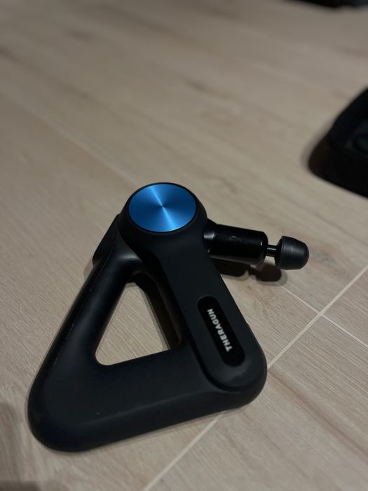 Theragun pro - 1.700 lei negociabil