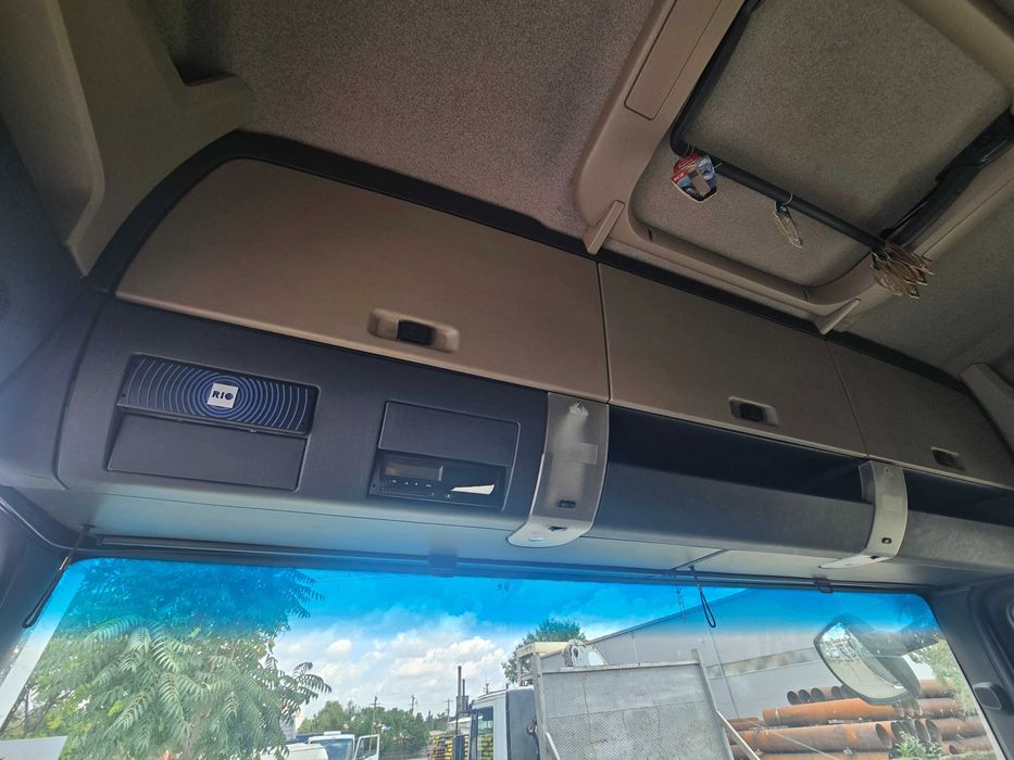 MAN TGX + Semiremorcă Schmitz Cargobull – 2018/2017