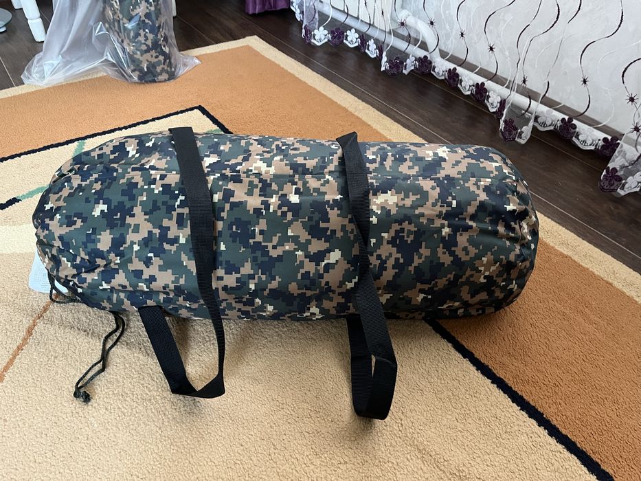 спальный мешок с простыней и коврик