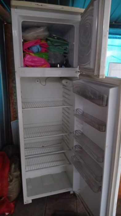 Продам не рабочий холодильник!