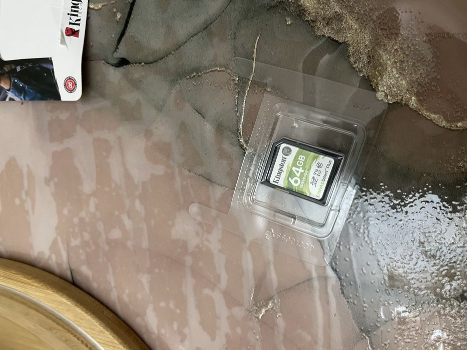 Карта памяти SD Kingston 64 gb