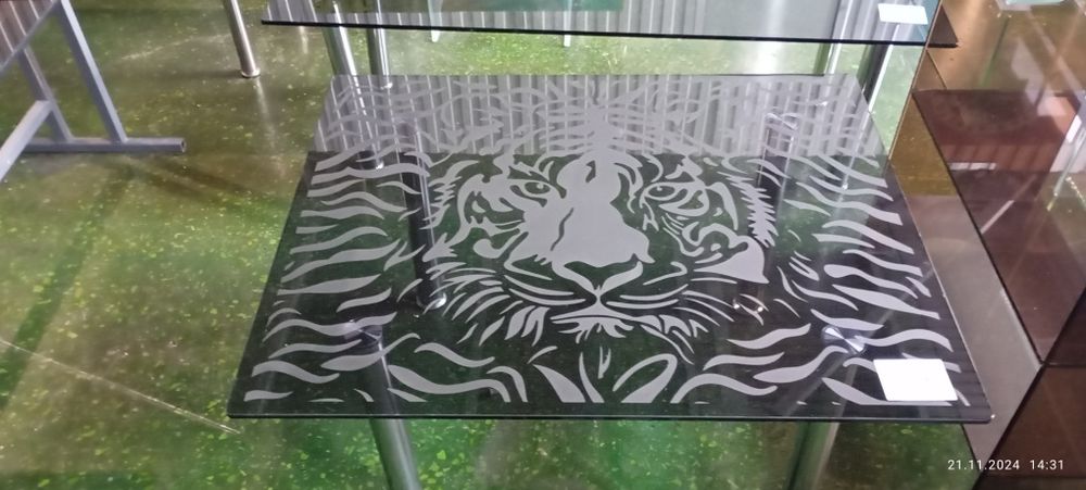 Zakazga oynalaga yozamiza