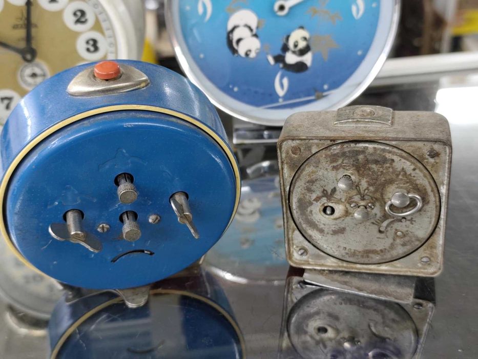 Лот Стар механичен часовник будилник Junghans kienzle haller 8 броя