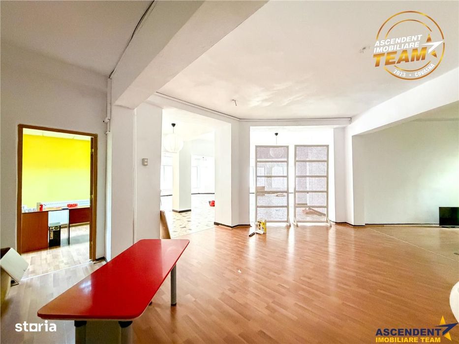 Spatiu comercial versatil, fostul Sicmob Sfantu Gheorghe: acces facil