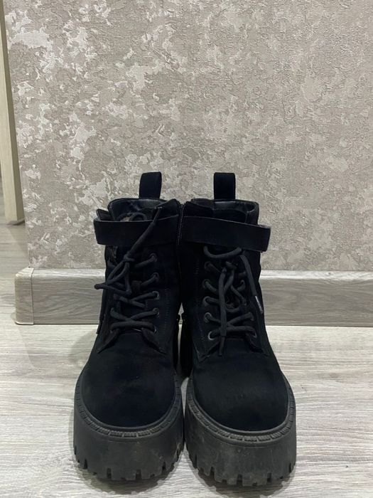 Продам одежды, зимняя обувь  б/у