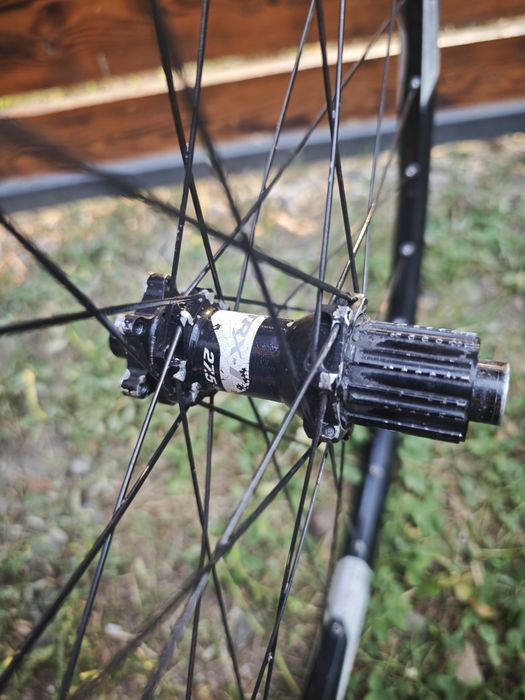 Roti mavic deemax ultimate 27.5 si roata spate giant 27.5