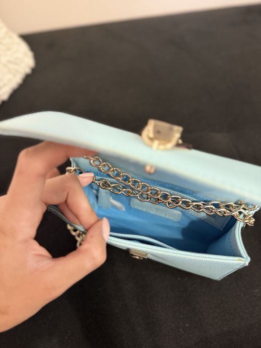 Чанта на Valentino