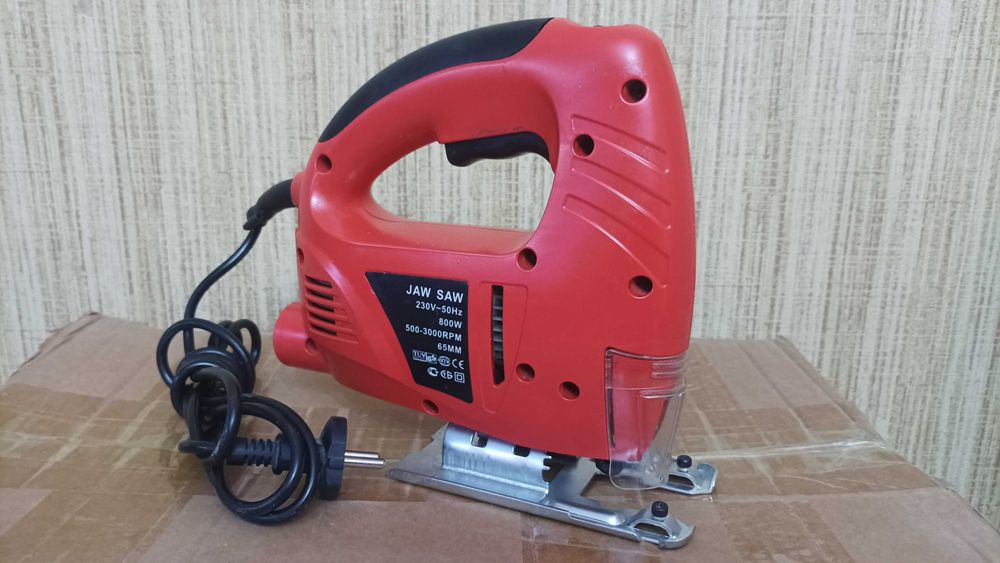 Лобзик электрический и шлифмашина