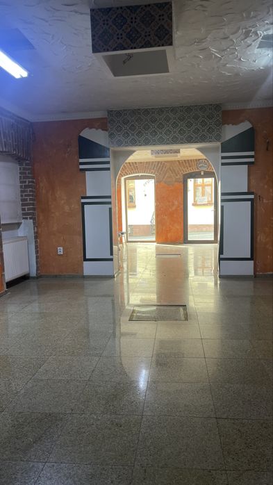 Inchiriez spatiu comercial in zona centrala